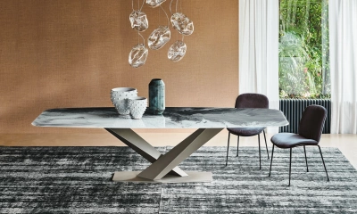 Стол обеденный Stratos Crystalart Cattelan Italia