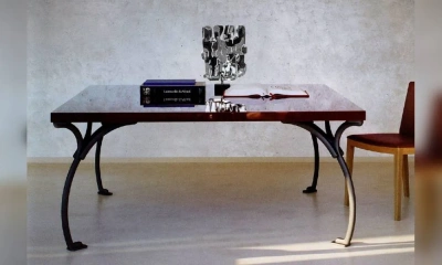 Стол Poltrona Frau Sangirolamo