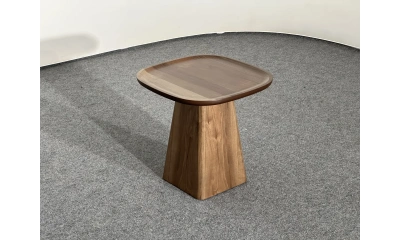 Приставной столик Saloni Chelsea