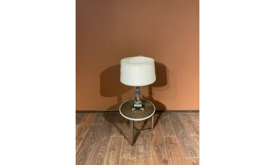 Настольная лампа Kuatre