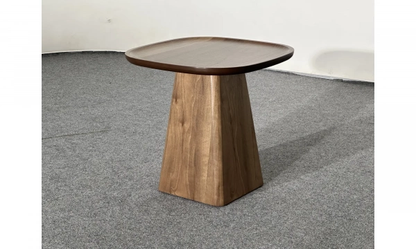 Приставной столик Saloni Chelsea