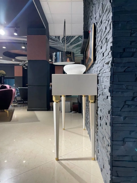 Консоль Lorenta Turkey