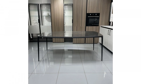 Стол обеденный Midj Lea