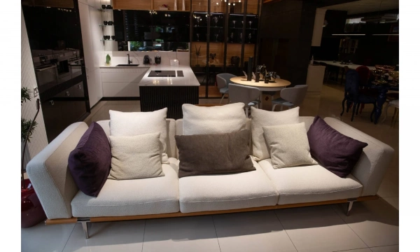 Диван POLTRONA FRAU Let It Be