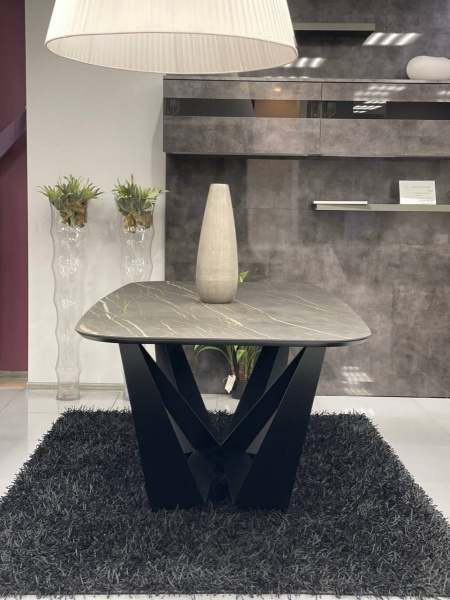 Стол FACTURE PROJECT DARIUS