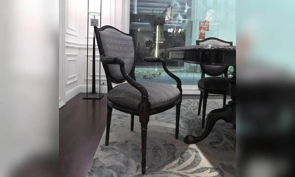 Стул С Подлокотниками Victoria