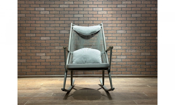 Уличное кресло-качалка Saloni X-Type