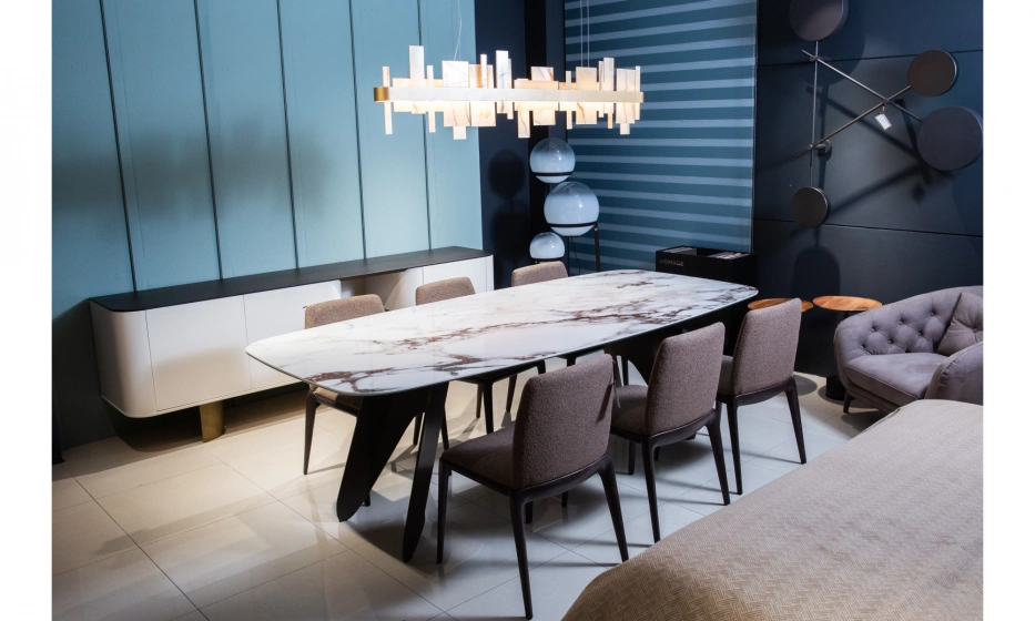 Стол обеденный Saloni Farfalle - фото 1