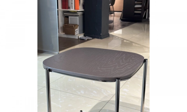 Приставной столик Saloni Thor